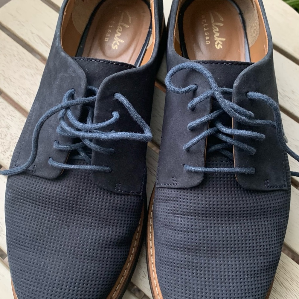 Clarks Men's Dark Blue Oxfords